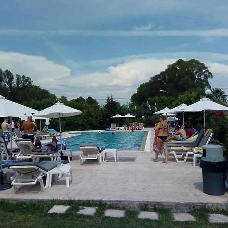 קאבוס Oliveland Apartments מראה חיצוני תמונה