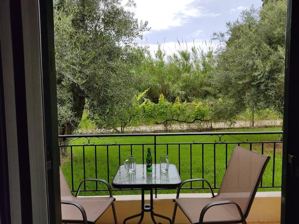 קאבוס Oliveland Apartments מראה חיצוני תמונה