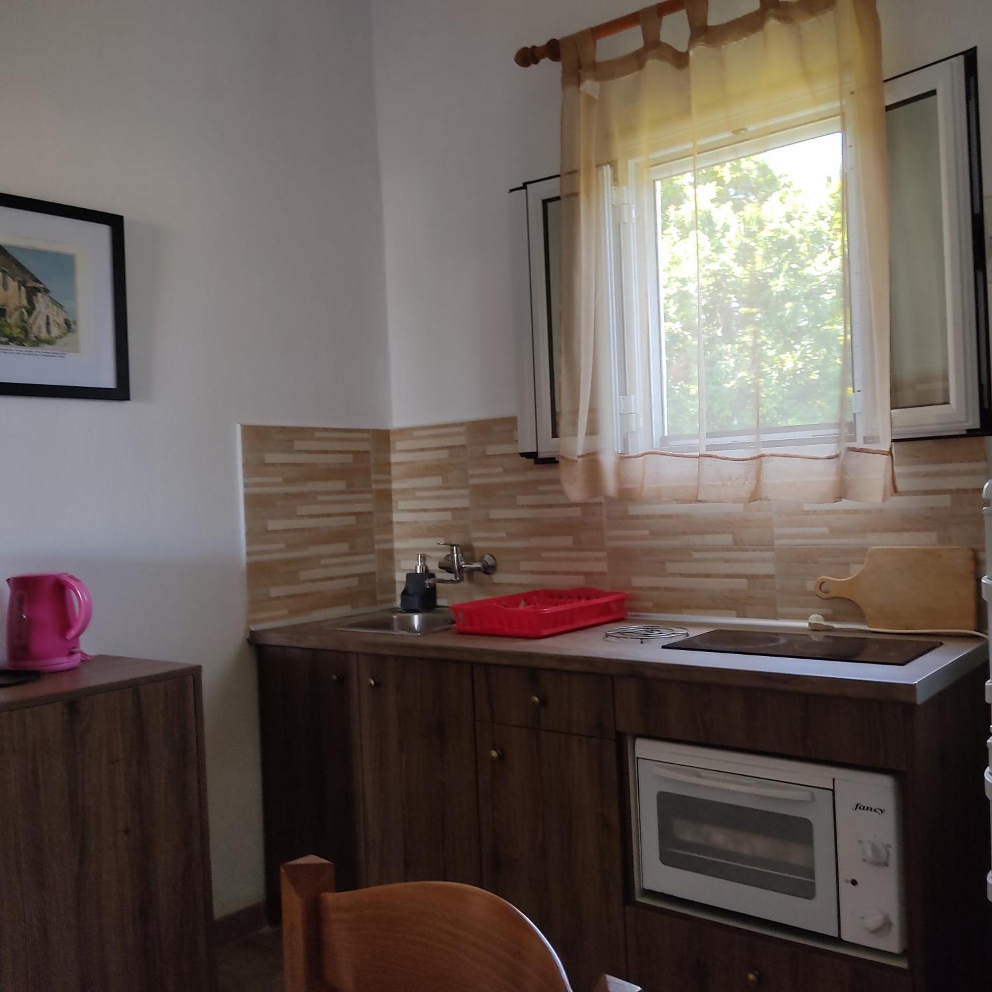 קאבוס Oliveland Apartments מראה חיצוני תמונה