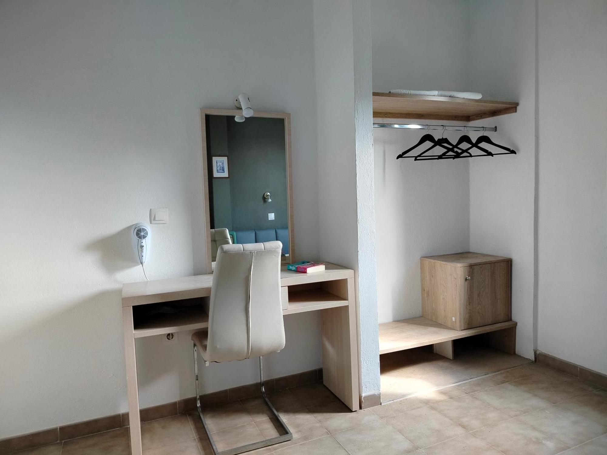 קאבוס Oliveland Apartments מראה חיצוני תמונה